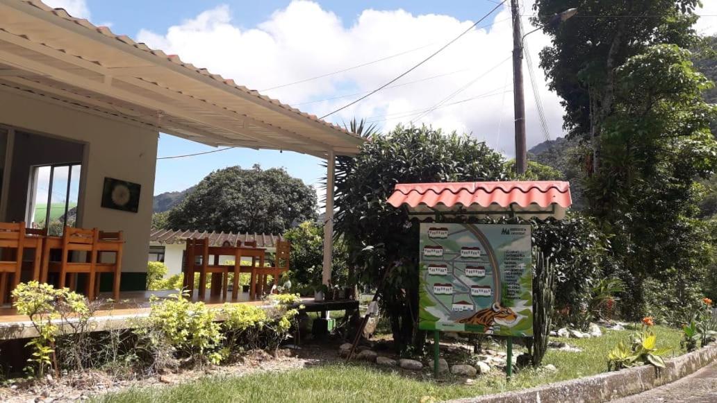 Servituristicos La Esmeralda Hotel Santa María Kültér fotó