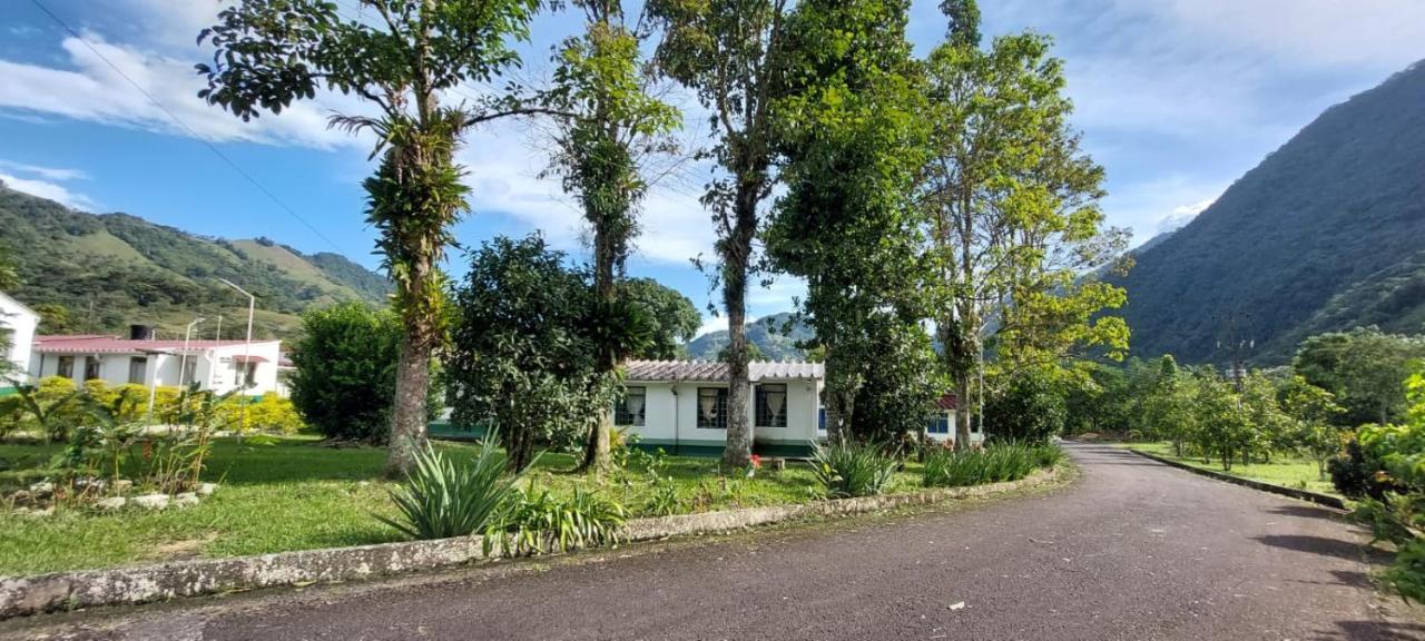 Servituristicos La Esmeralda Hotel Santa María Kültér fotó