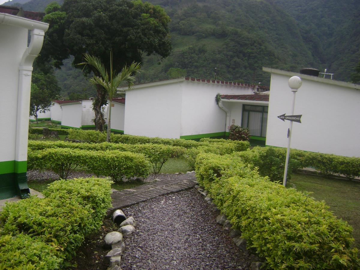 Servituristicos La Esmeralda Hotel Santa María Kültér fotó