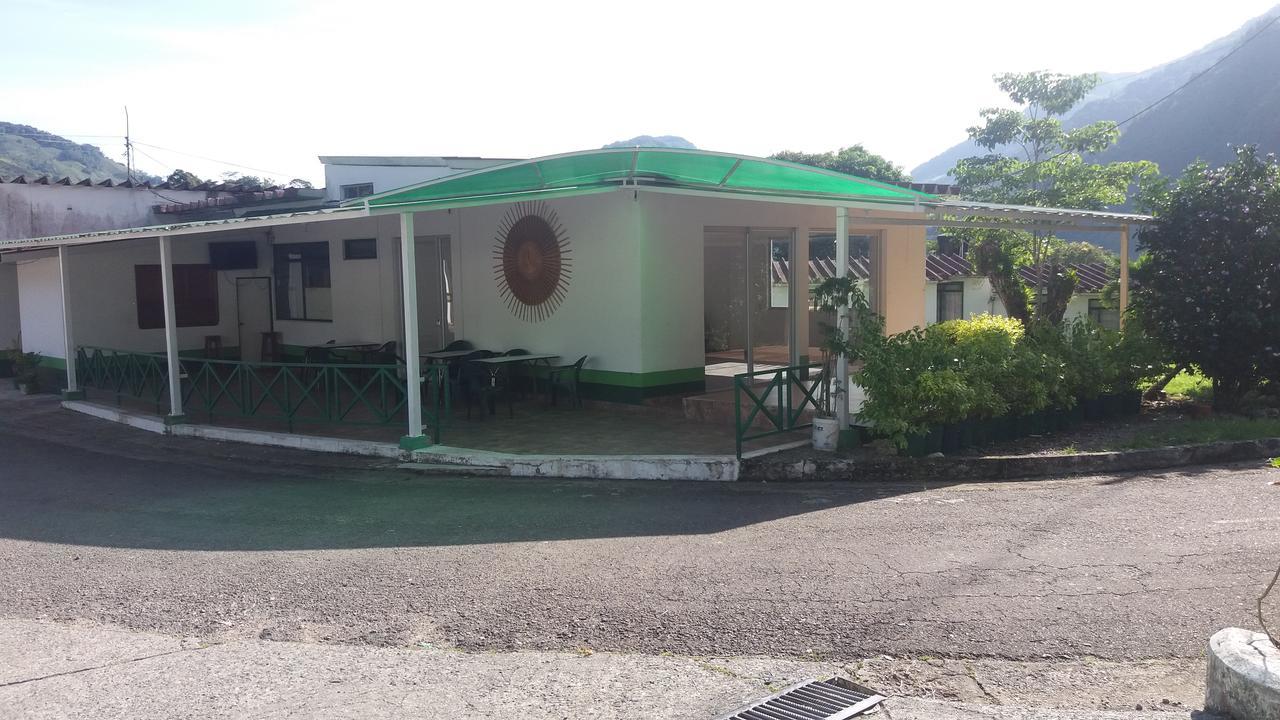 Servituristicos La Esmeralda Hotel Santa María Kültér fotó