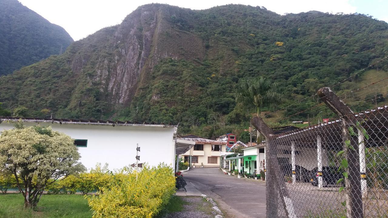Servituristicos La Esmeralda Hotel Santa María Kültér fotó