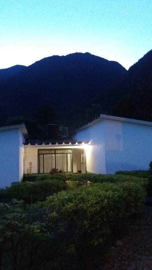 Servituristicos La Esmeralda Hotel Santa María Kültér fotó